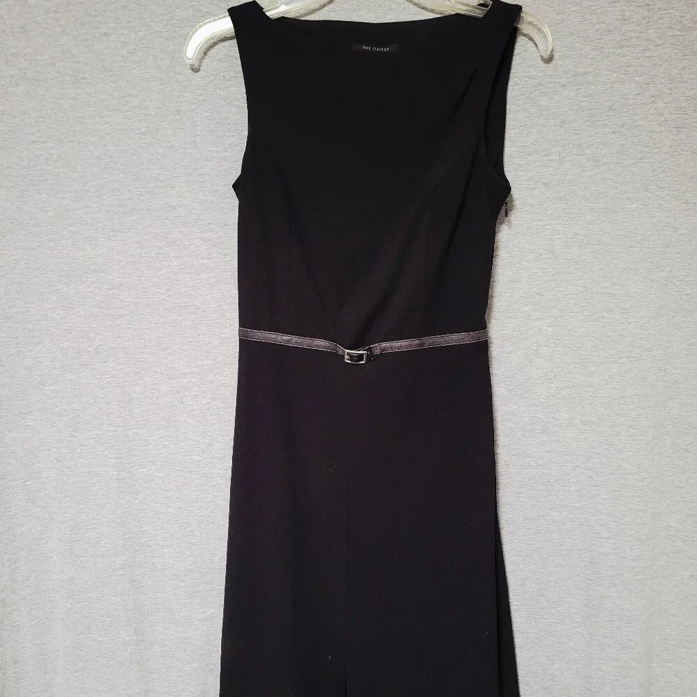 Women's The Limited Sleeveless Black Little Dress with Front Slit Size 2 - Picture 1 of 7